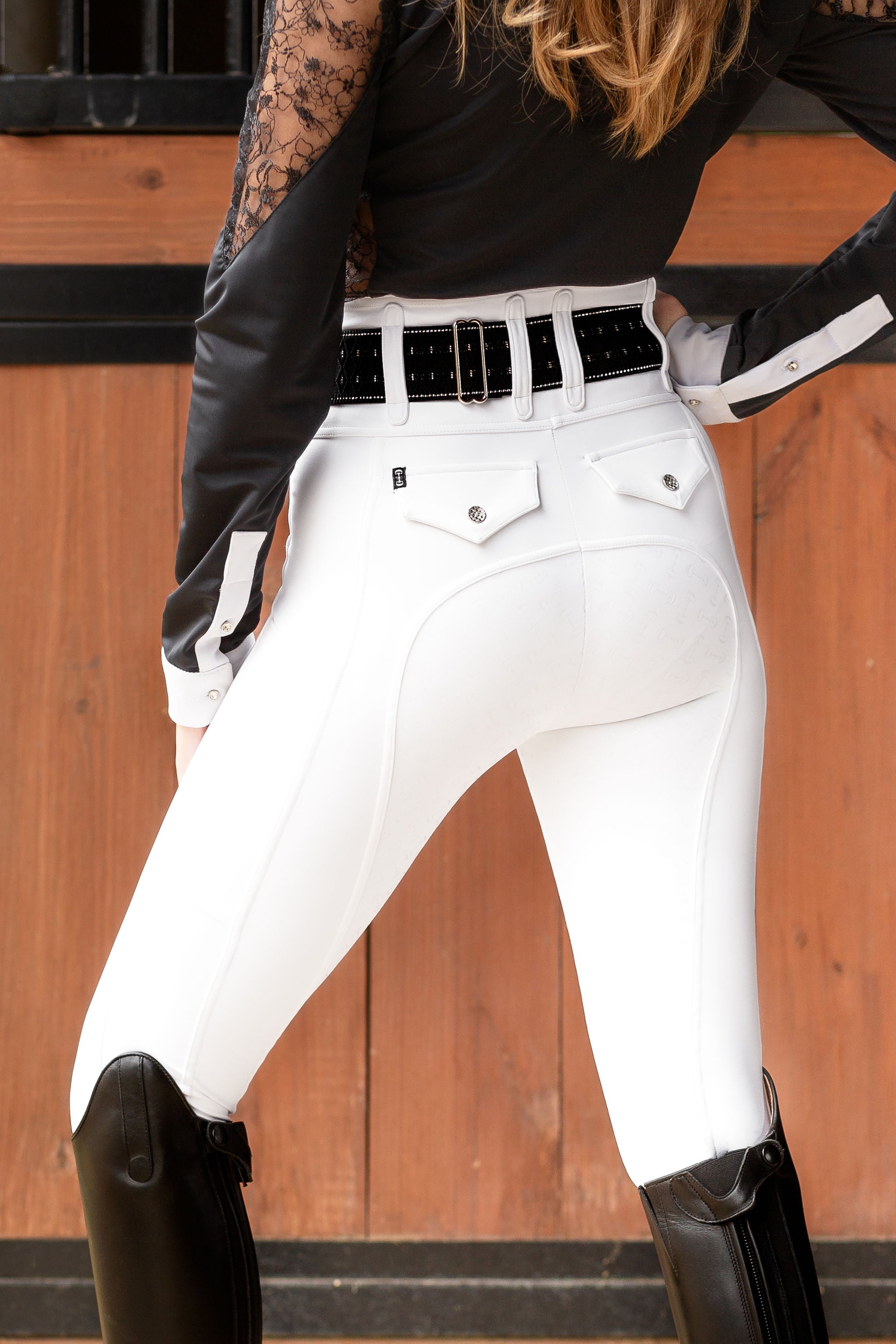 Canter Culture's riding tight breech hybrid feature back pockets and real belt loops on a high waist. 